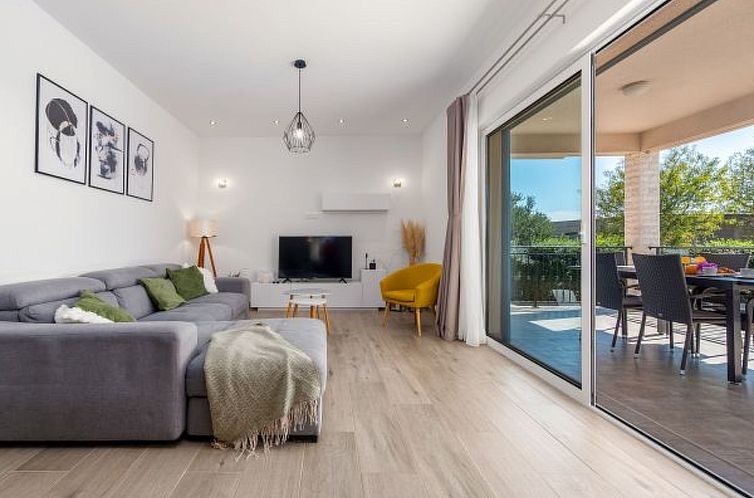 Vakantiehuis Casa Kamber with pool