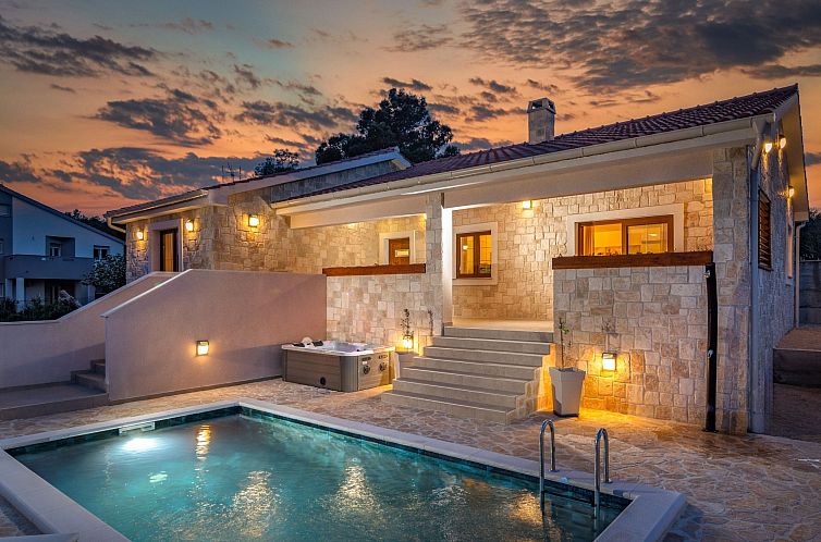 Unterkunft 10327402 - Ferienhaus Dalmatien - Vakantiehuis Villa Alora