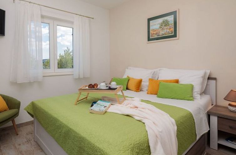 Vakantiehuis Beachfront villa Noa with heated pool