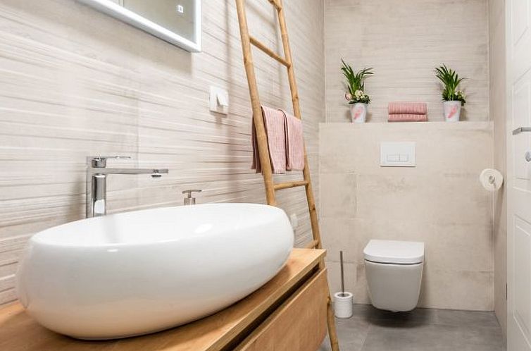 Vakantiehuis Villa Niko with heated pool