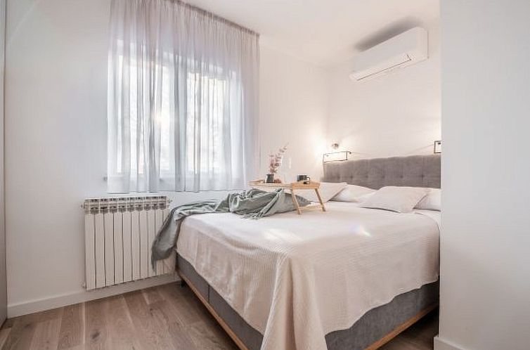 Vakantiehuis Villa Niko with heated pool