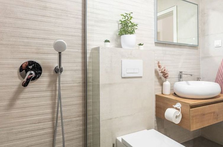 Vakantiehuis Villa Niko with heated pool