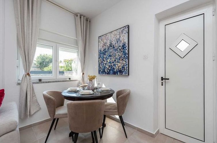 Vakantiehuis Dalmatian Holiday house Marcella with pool