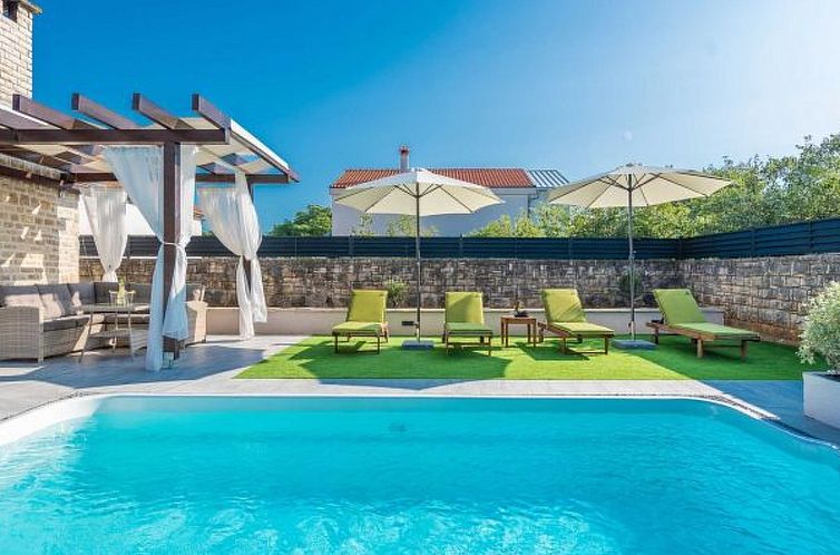 Vakantiehuis Dalmatian Holiday house Marcella with pool
