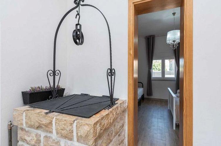 Vakantiehuis Dalmatian Holiday house Marcella with pool