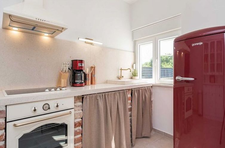 Vakantiehuis Dalmatian Holiday house Marcella with pool