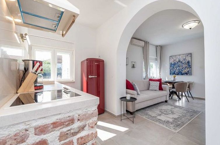 Vakantiehuis Dalmatian Holiday house Marcella with pool