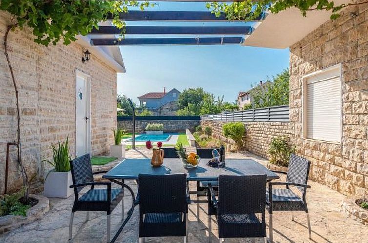 Vakantiehuis Dalmatian Holiday house Marcella with pool