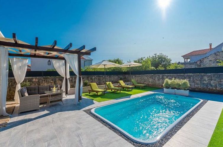 Vakantiehuis Dalmatian Holiday house Marcella with pool