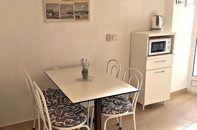 Appartement Wohnung mit Balkon und Meerblick in Strandnähe