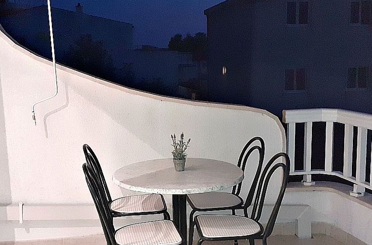 Appartement Wohnung mit Balkon und Meerblick in Strandnähe