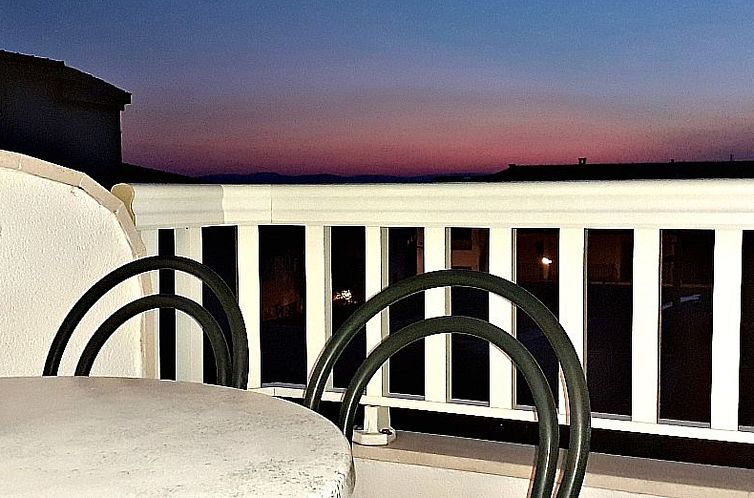 Appartement Wohnung mit Balkon und Meerblick in Strandnähe