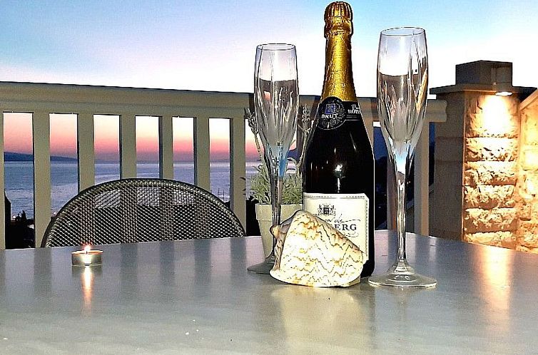 Unterkunft 1032915 - Appartement Dalmatien - Appartement Schöne Ferienwohnung in Baska Voda mit Terrasse