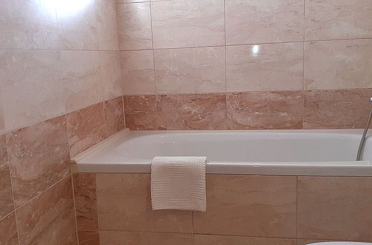 Appartement Schöne Ferienwohnung in Baska Voda mit Terrasse