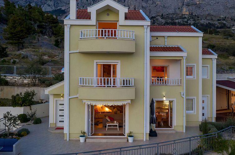 Vakantiehuis Villa "Lilly" mit Infinity-Pool