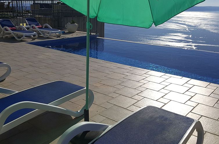 Vakantiehuis Villa "Lilly" mit Infinity-Pool