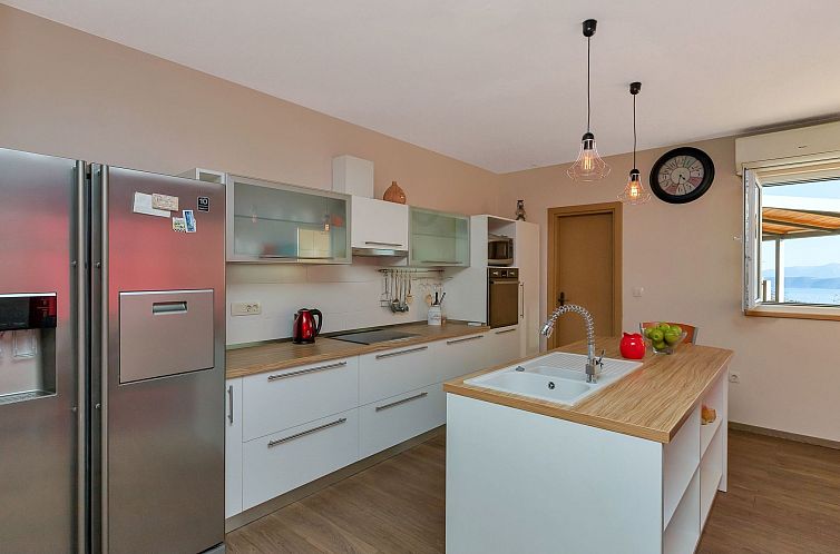 Vakantiehuis Villa "Lilly" mit Infinity-Pool