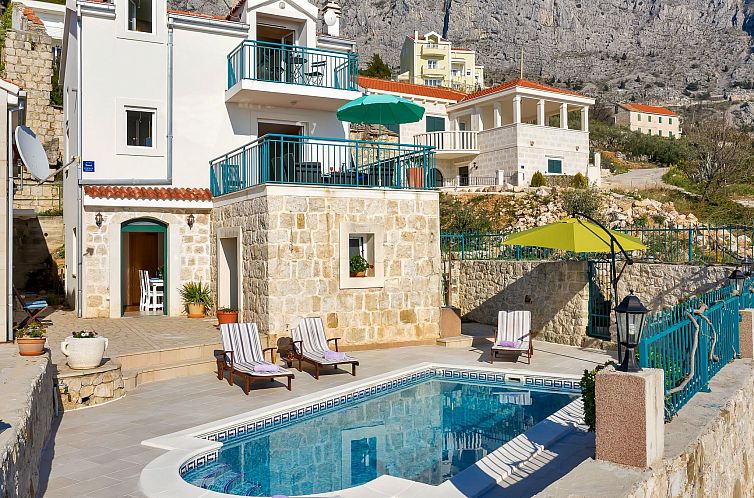 Vakantiehuis "Podgora" mit Blick auf das Wasser