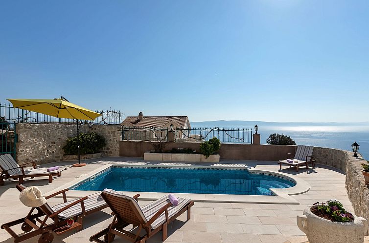 Vakantiehuis "Podgora" mit Blick auf das Wasser
