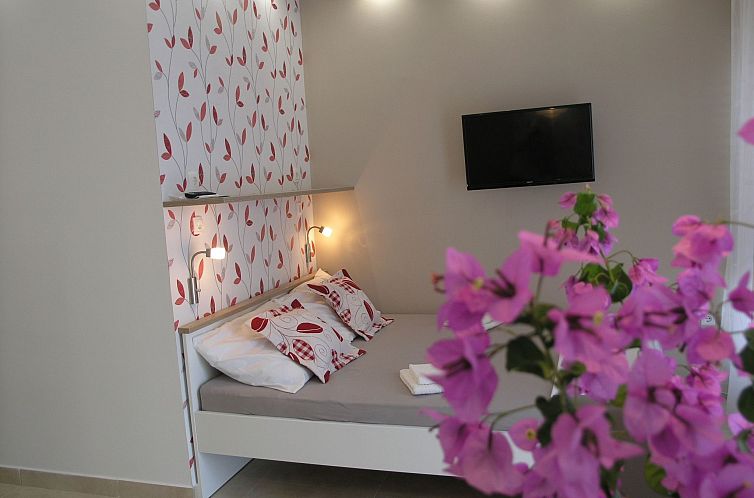 Appartement "Dobrila" direkt am Strand