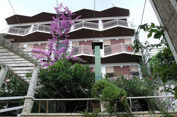 Appartement Wohnung "Dobrila" direkt am Strand