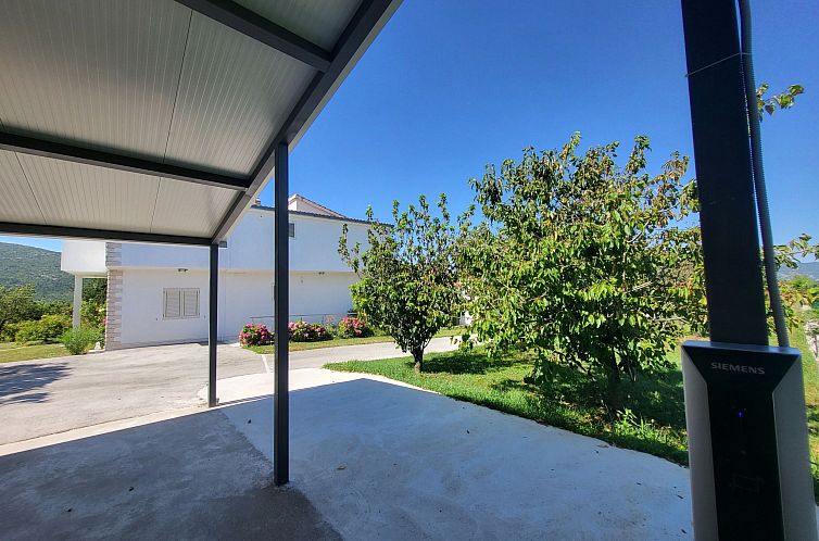 Vakantiehuis Villa Almas mit Schwimmbad, Fitnessraum, Tennis