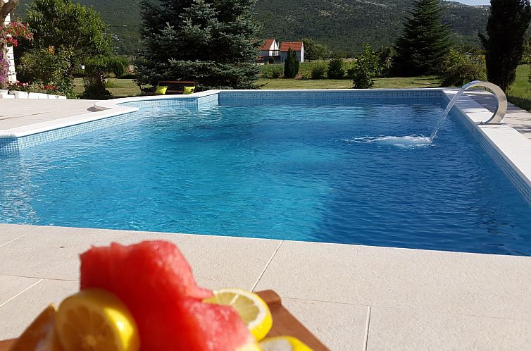 Vakantiehuis Villa Almas mit Schwimmbad, Fitnessraum, Tennis