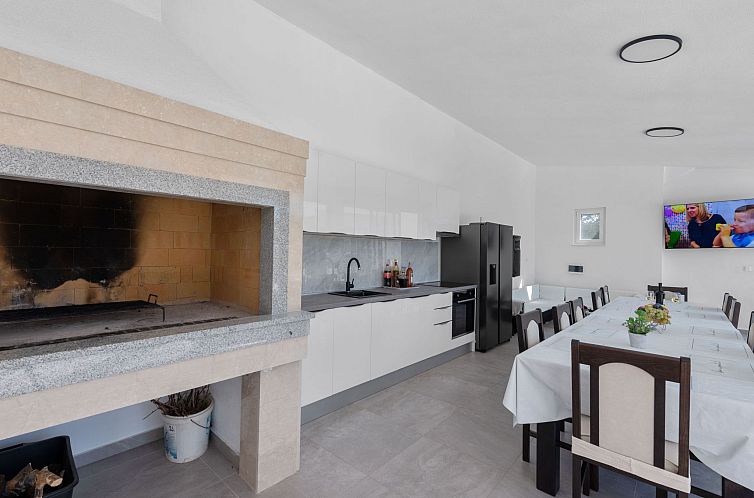 Vakantiehuis Villa Almas mit Schwimmbad, Fitnessraum, Tennis