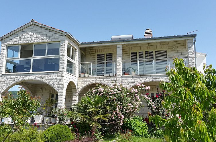 Unterkunft 10330504 - Ferienhaus Dalmatien - Vakantiehuis Anwesen "Villa Almas, Sauna, Fitnessraum, Multi