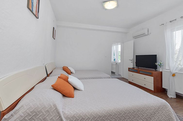Vakantiehuis Anwesen "Villa Almas, Sauna, Fitnessraum, Multi