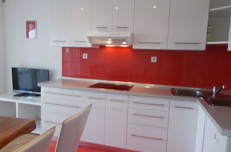 Appartement Appartement Maksan im 2. Stock mit einer Terrass