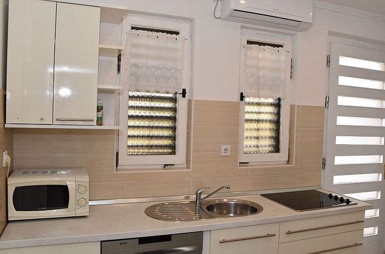 Appartement Ruhige Ferienwohnung mit Terrasse und Garten