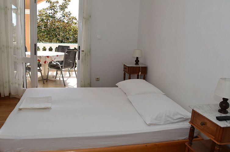 Appartement Ruhige Ferienwohnung mit Terrasse und Garten