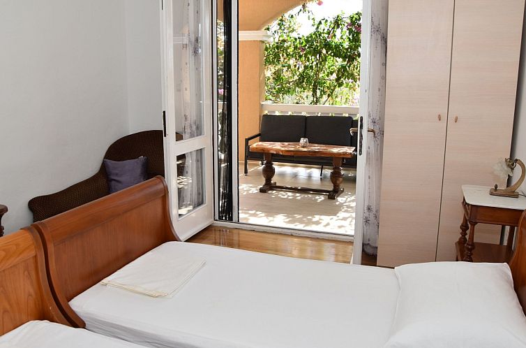 Appartement Ruhige Ferienwohnung mit Terrasse und Garten