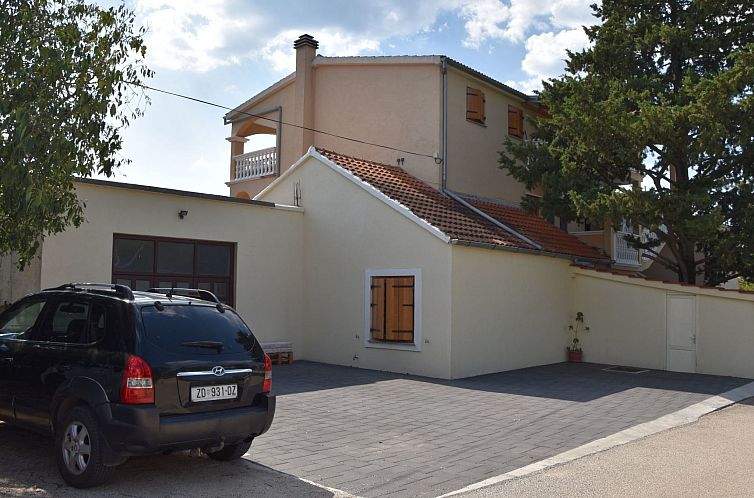 Appartement Ruhige Ferienwohnung mit Terrasse und Garten