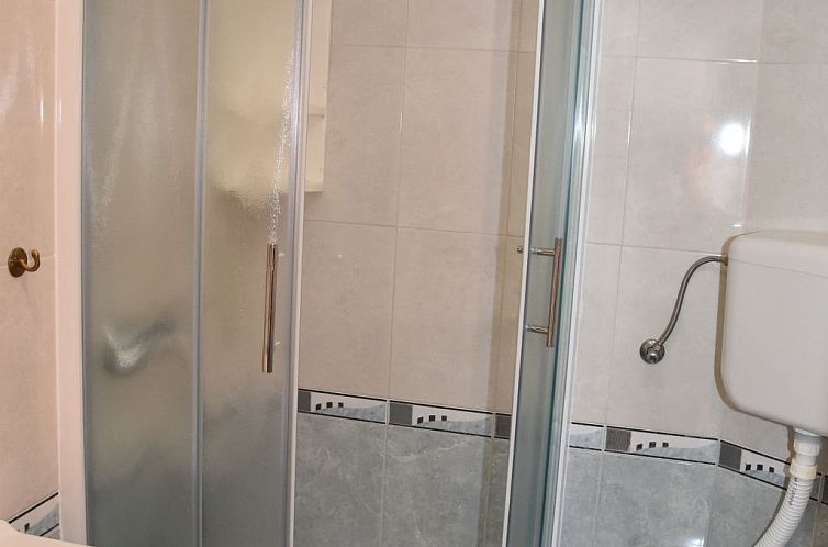 Appartement "Zeljka" mit Terrasse