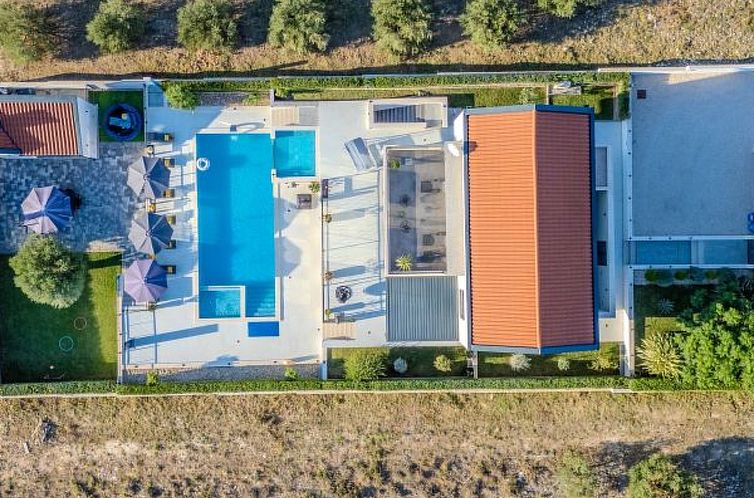 Vakantiehuis Beautiful villa Lara in Vrana with pool