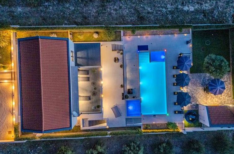 Vakantiehuis Beautiful villa Lara in Vrana with pool