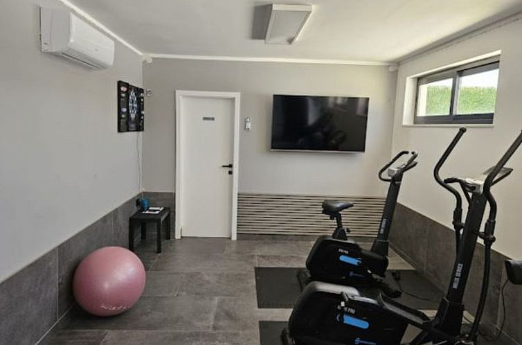 Vakantiehuis Beautiful villa Lara in Vrana with pool