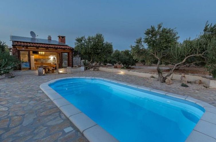 Vakantiehuis Eco Villa Solus with pool