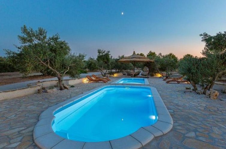 Vakantiehuis Eco Villa Solus with pool