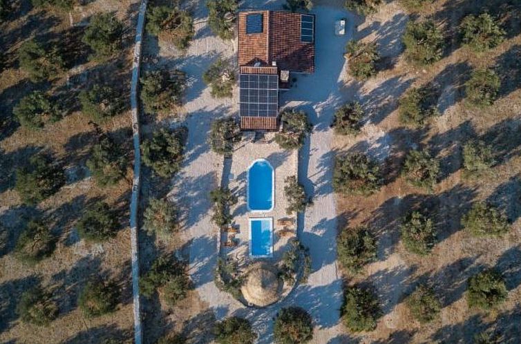 Vakantiehuis Eco Villa Solus with pool