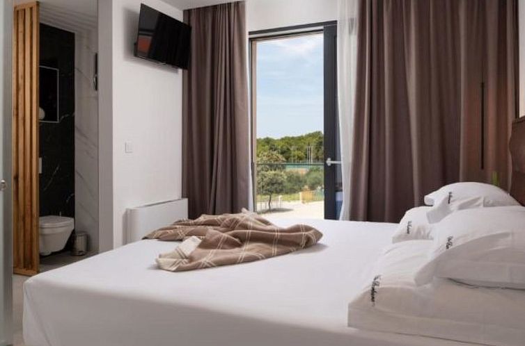 Vakantiehuis Villa Barbara with heated pool