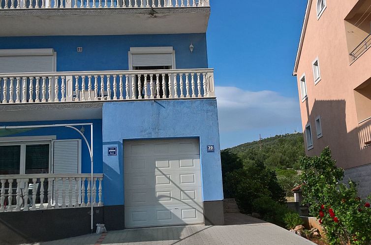 Appartement Komfortable, modern eingerichtete Wohnung