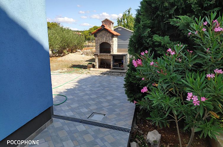 Appartement Komfortable, modern eingerichtete Wohnung