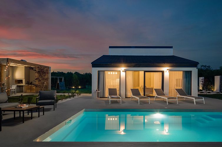 Verblijf 1033432 - Vakantiewoning Dalmatie - Vakantiehuis Villa Lu in Oklaj