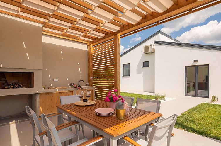 Vakantiehuis Villa Lu in Oklaj