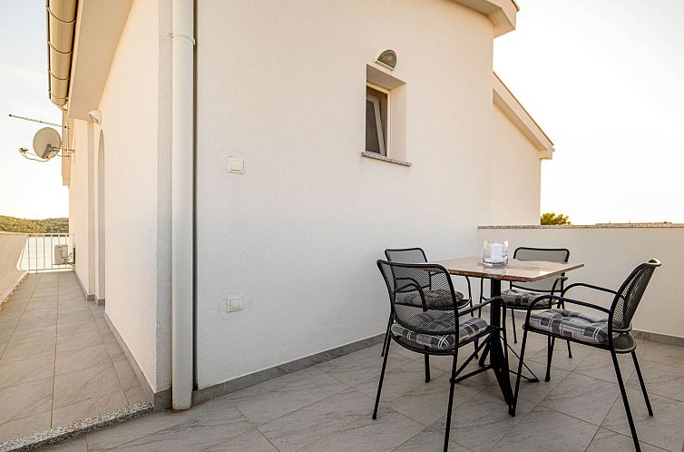 Appartement Wohnung in Šibenik mit privatem Parkplatz