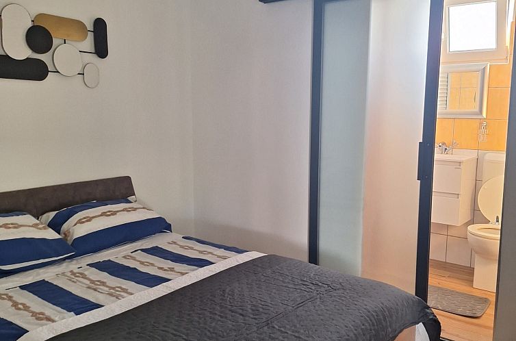 Appartement Studio für zwei Personen im Erdgeschoss