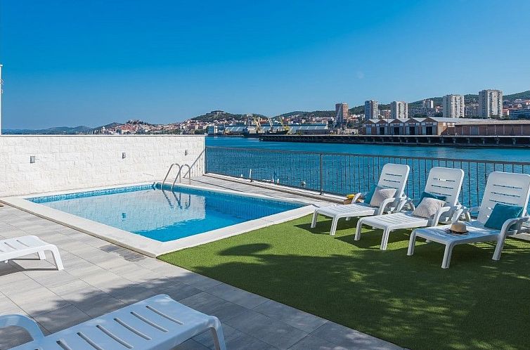 Vakantiehuis Villa Mandalina mit Pool und herrlichem Meerbli